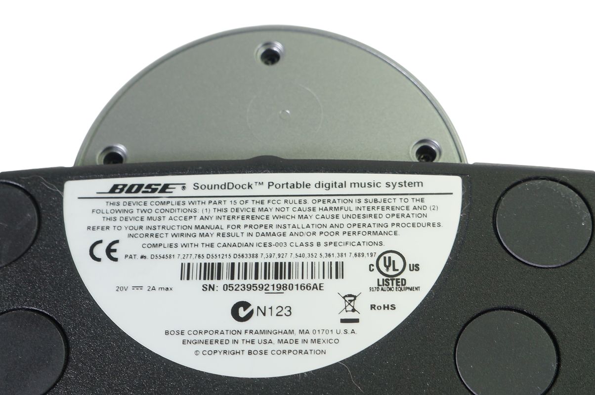 Bose_SoundDock_Portable_Digital_Music_System_07_result