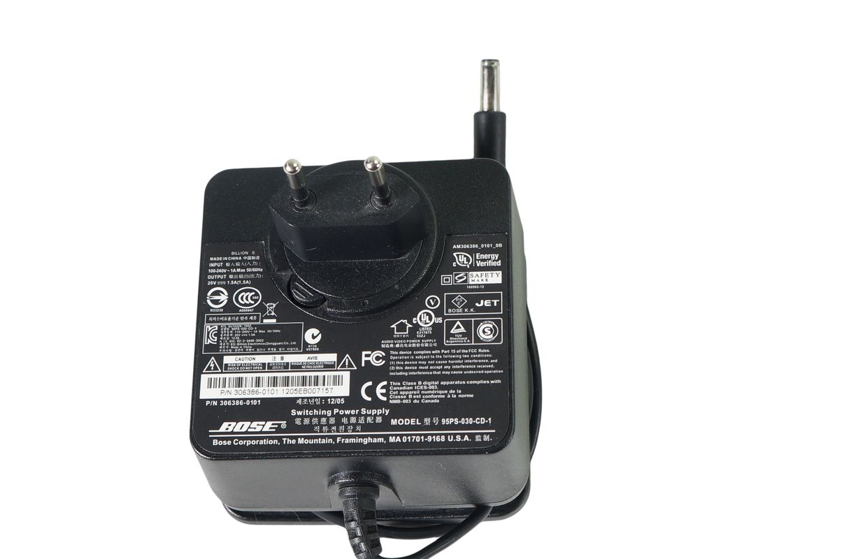 Bose_SoundDock_Portable_Digital_Music_System_11_result