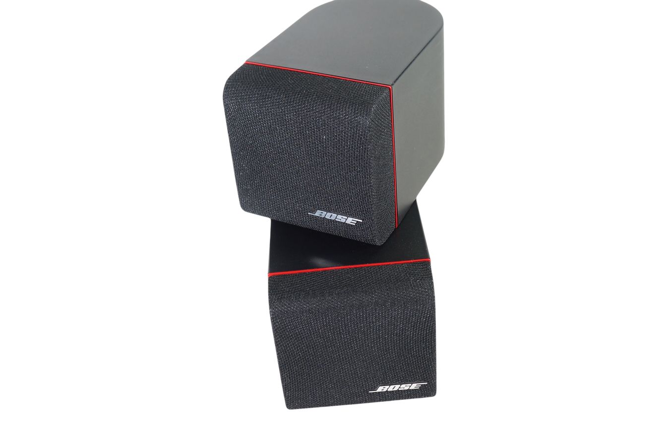 2x_Bose_Einzelcubes_Lautsprecher_Boxen_Series_II_mit_roten_Rand_08_result
