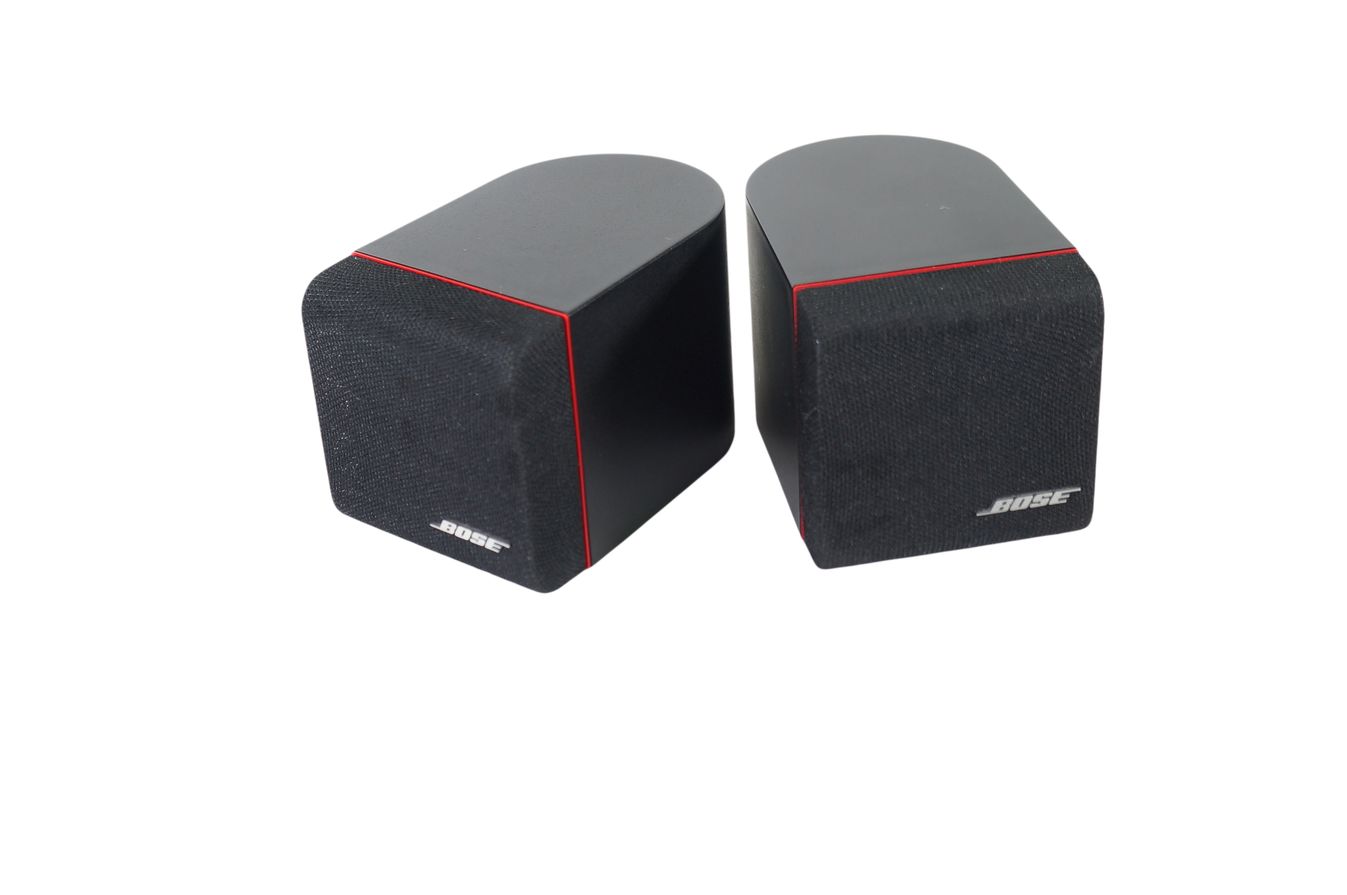 2x_Bose_Einzelcubes_Lautsprecher_Boxen_Series_II_mit_roten_Rand_03_result
