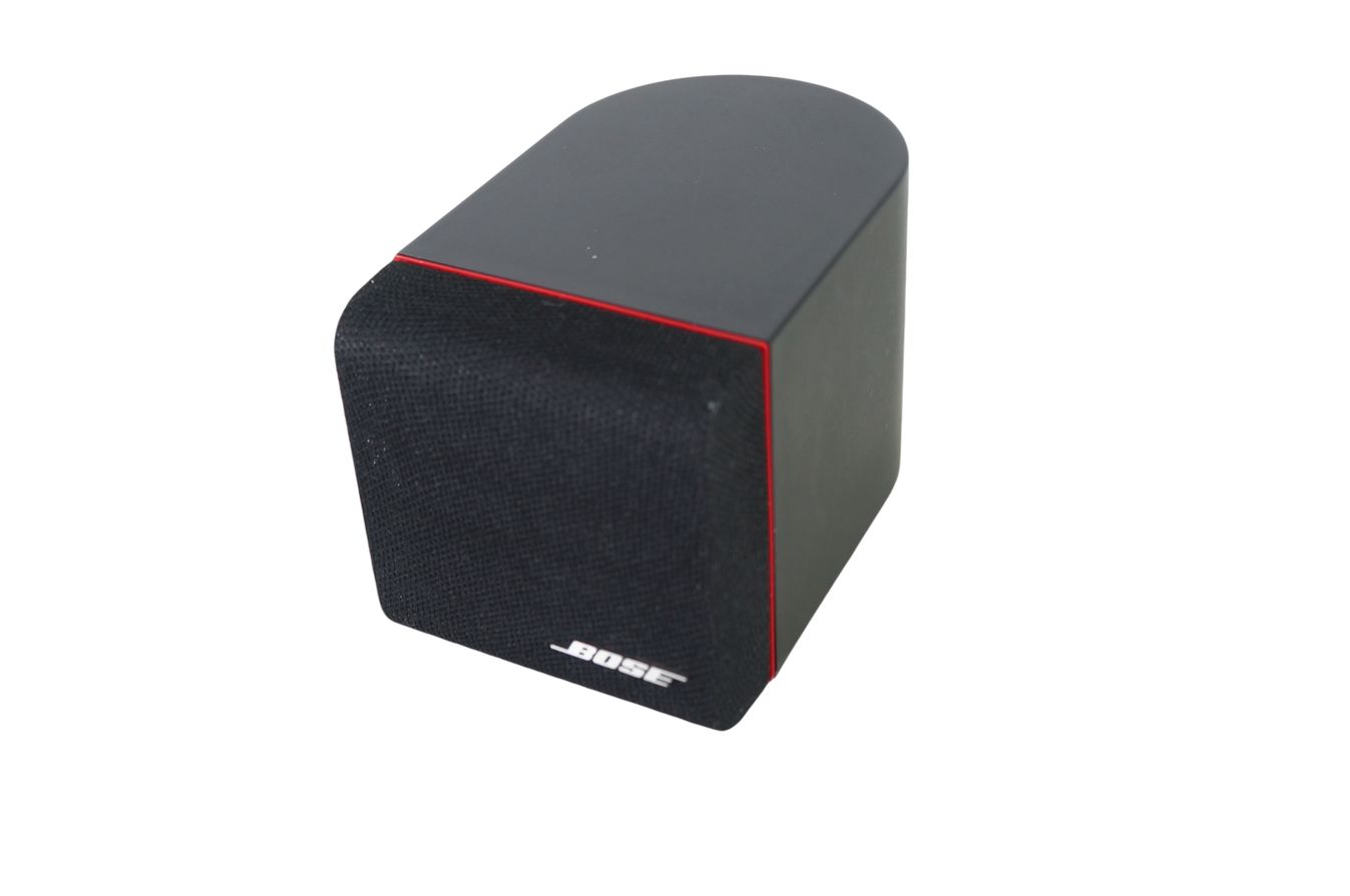 Bose_Einzelcube_Lautsprecher_Box_Series_II_mit_roten_Rand_02_result