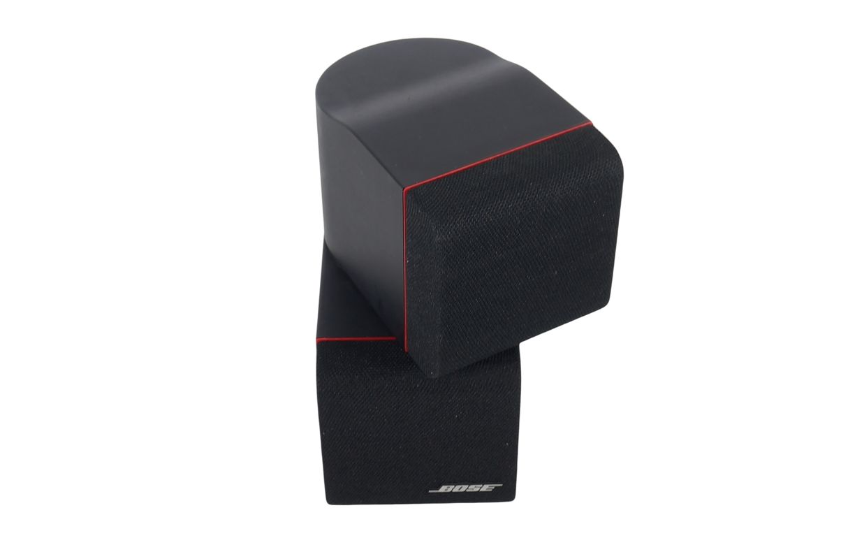 Bose_Acoustimass_Series_II_Doppelcube_Lautsprecher_Box_mit_roten_Rand_02_result