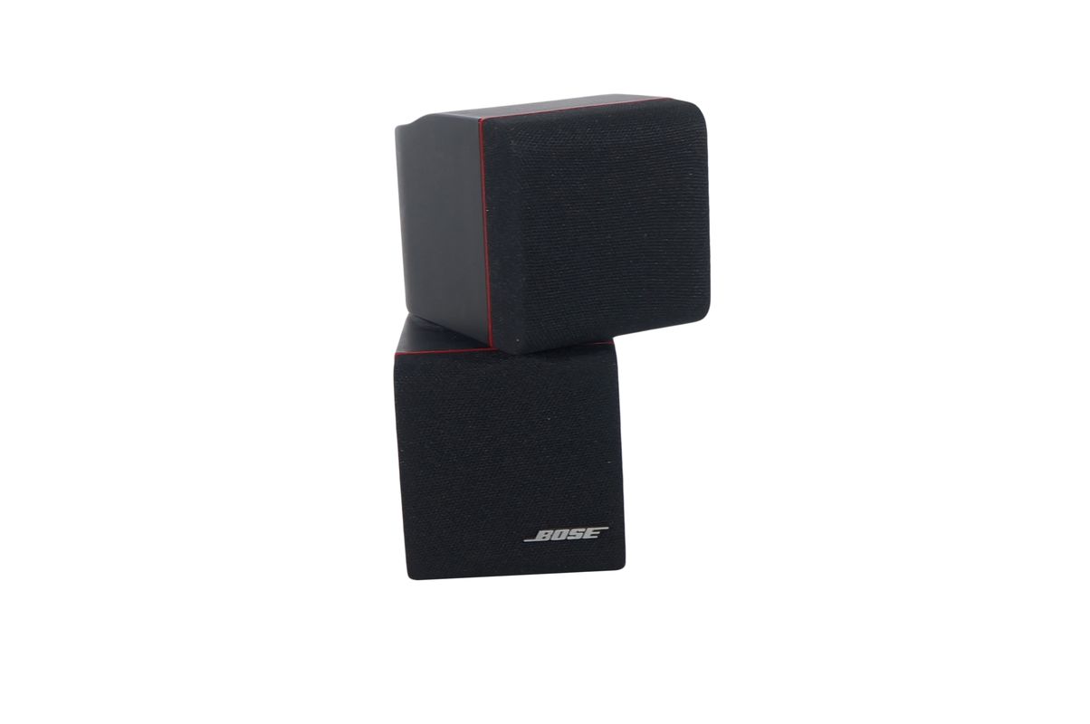 Bose_Acoustimass_Series_II_Doppelcube_Lautsprecher_Box_mit_roten_Rand_result