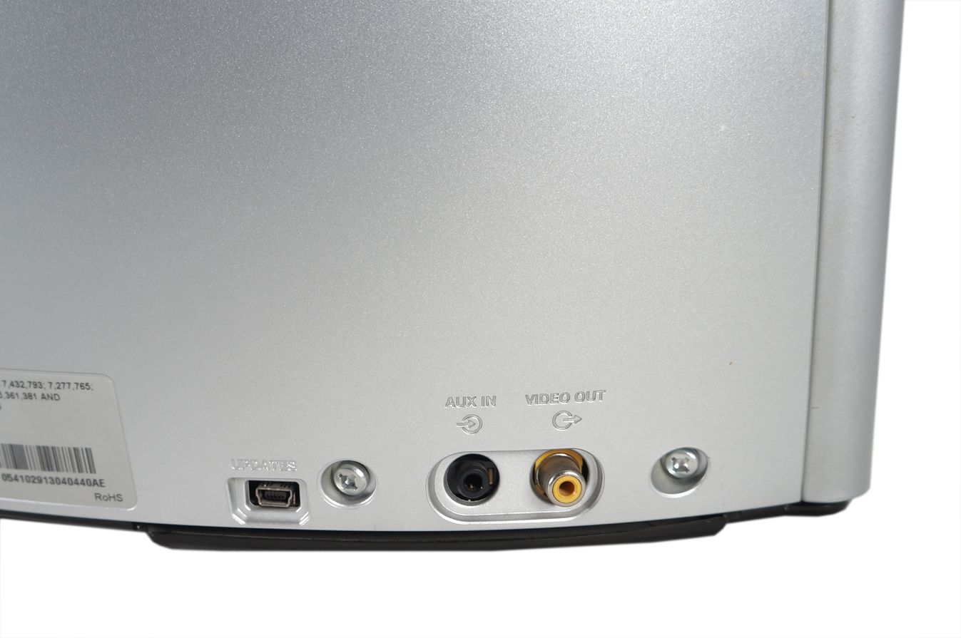 Bose_SoundDock_10_Digital_Music_System_07_result