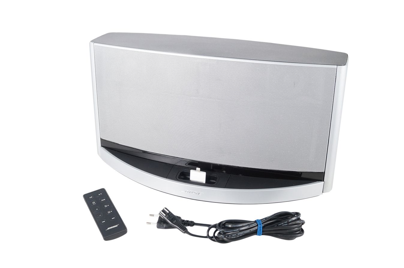Bose_SoundDock_10_Digital_Music_System_09_result