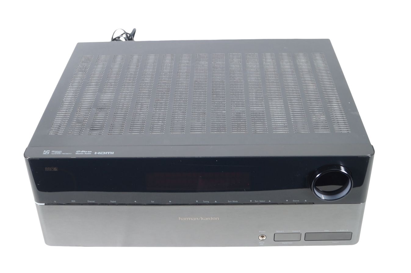 Harman_Kardon_AVR_160_160-230_7.1_AV_Receiver_mit_Mikrofon_11_result