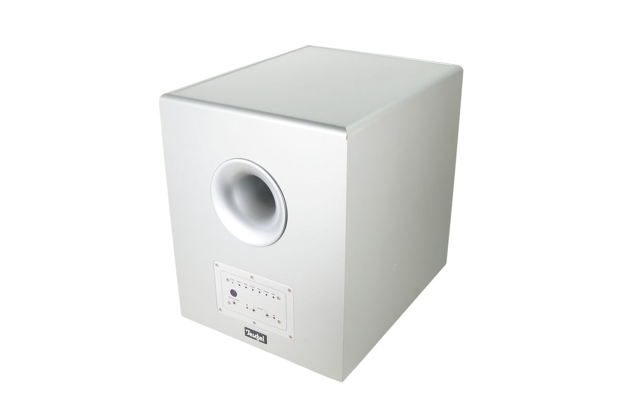 Teufel_Concept_E_Magnum_Power_Edition_6_Channel_Subwoofer_CEM_500_SW_Aktiv_D1KNFYO