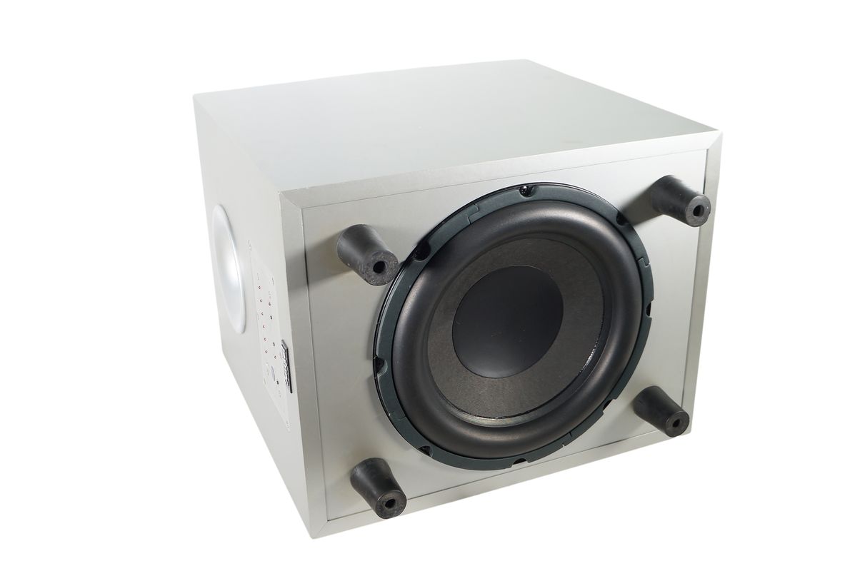 Teufel_Concept_E_Magnum_Power_Edition_6_Channel_Subwoofer_CEM_500_SW_Aktiv_eztPks7