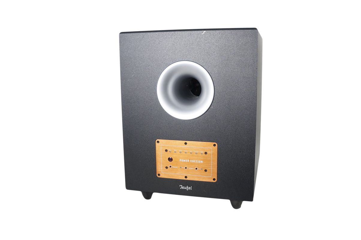 Teufel_Concept_E_Magnum_Power_Edition_Subwoofer_Aktiv_Schwarz_02_result