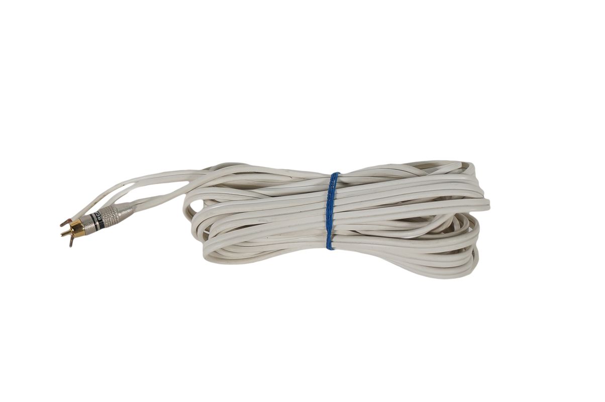 3x_Bose_Acoustimass_Lautsprecherkabeln_mit_Stekern_02_result