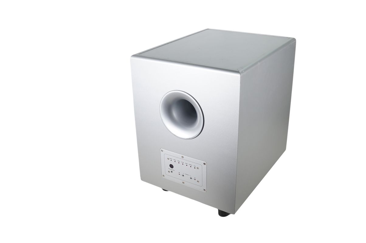 Teufel_Concept_E_Magnum_Power_Edition_Subwoofer_Aktiv_Silber_03_result