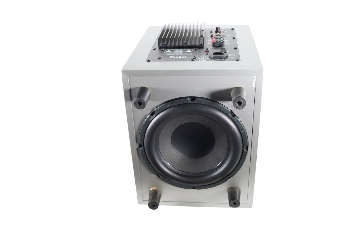 Teufel_Concept_E_Magnum_Power_Edition_Subwoofer_Aktiv_Silber_14_result