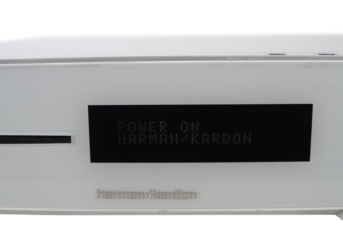 Harman_Kardon_BDS_270_2.1_Blu-ray_Heimkino_Receiver_Weiss_07_result