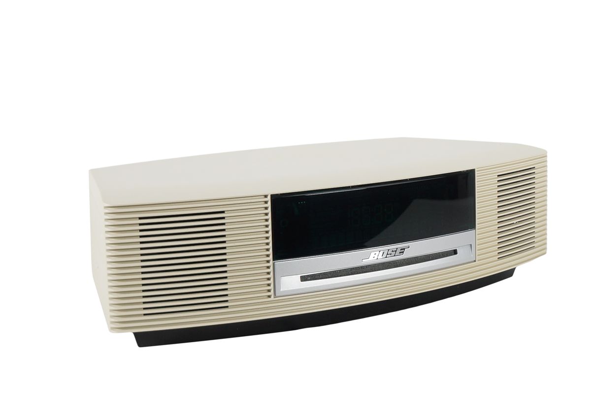 Bose_Wave_Music_System_AWRCC4_Weiss_03_result