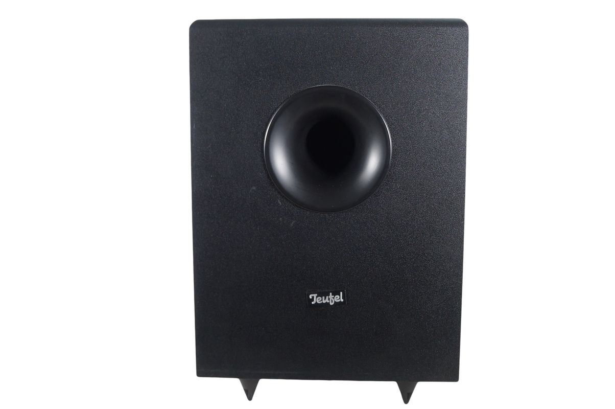 Teufel_Concept_E_Powered_Subwoofer_Aktiv_Schwarz_04_result