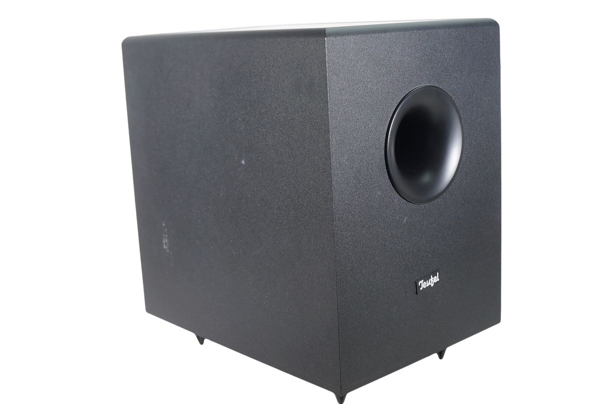 Teufel_Concept_E_Powered_Subwoofer_Aktiv_Schwarz_05_result