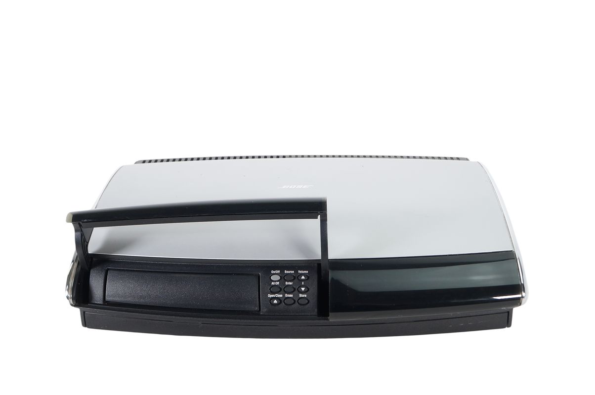 Bose_Lifestyle_28_AV28_Media_Center_06_result
