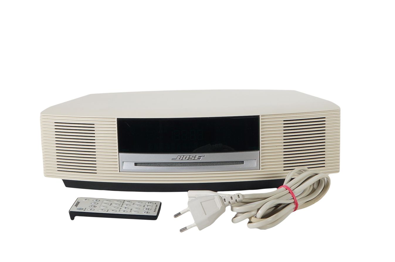 Bose_Wave_Music_System_AWRCC4_Weiss_result