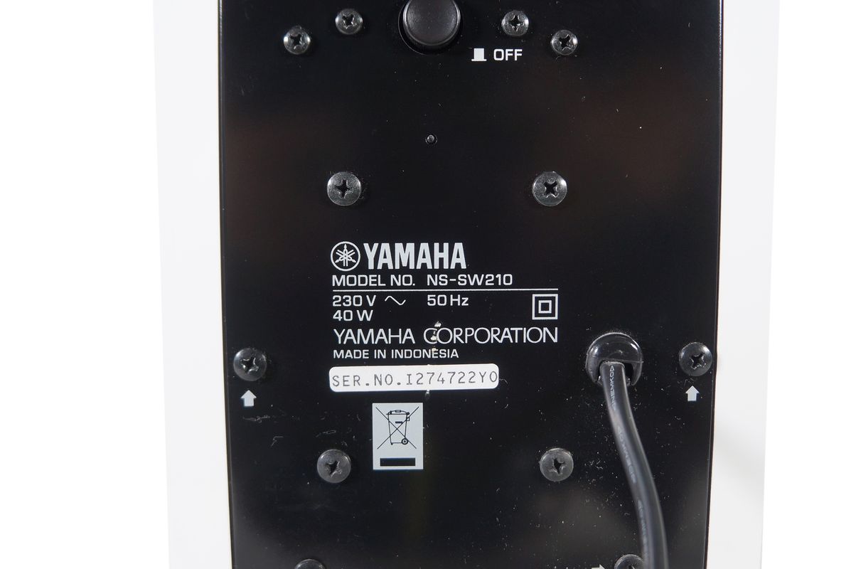 Yamaha_NS_SW_210_Advanced_YST_II_und_Linearer_Bass_Port_Subwoofer_08_result