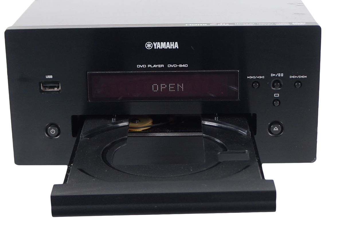 Yamaha_DVD-840_DVD_Player_Schwarz_06_result
