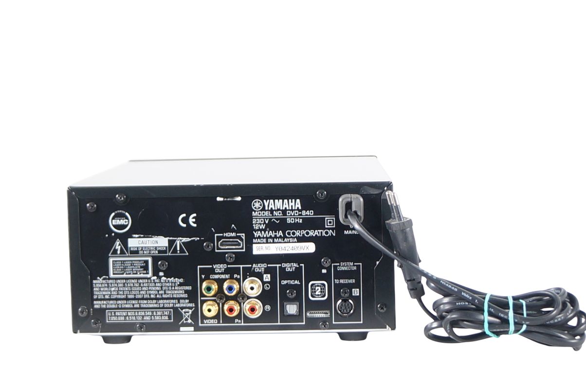 Yamaha_DVD-840_DVD_Player_Schwarz_07_result
