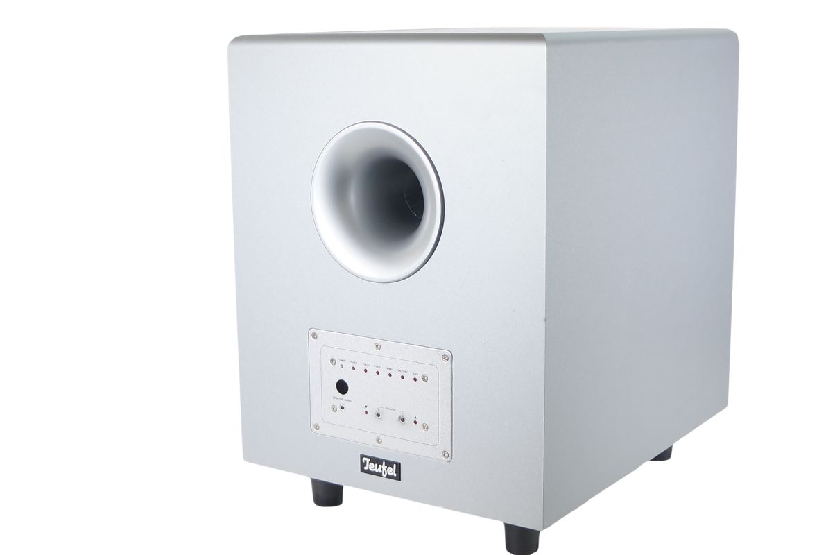 Teufel_Concept_E_Magnum_Power_Edition_Subwoofer_Aktiv_Silber_03_result