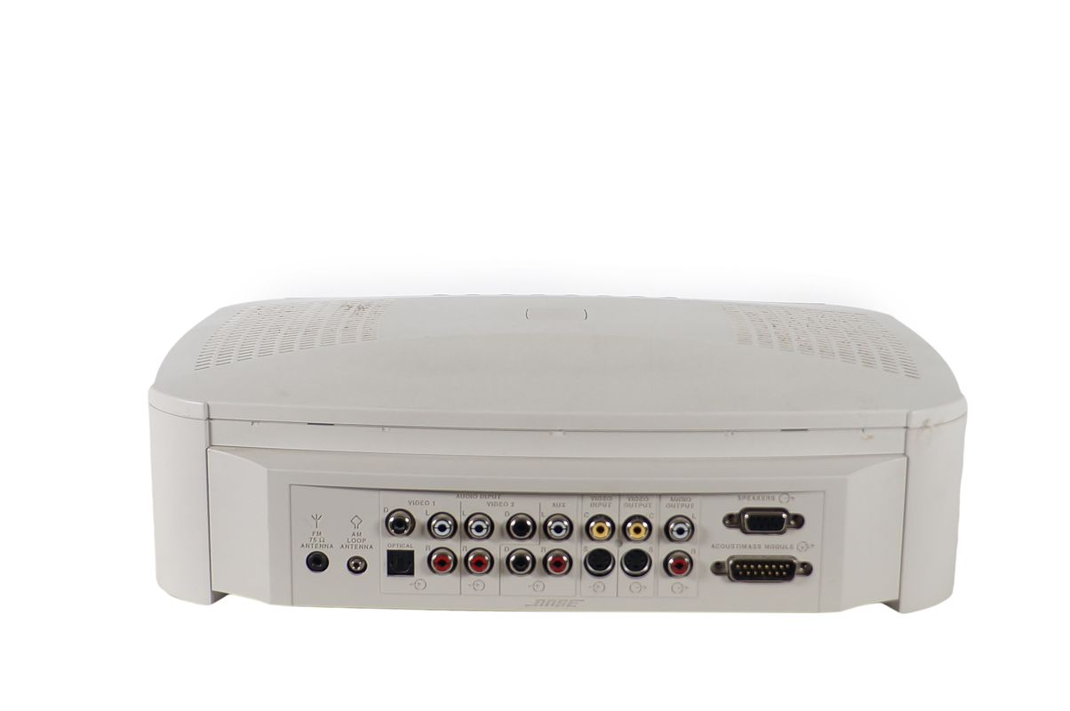 Bose_AV_321_3-2-1_Series_I_Media_Center_Weiss_05_result