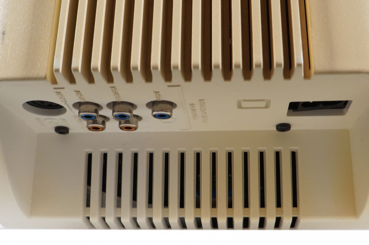 Bose_Acoustimass_9_Powered_5.1_Subwoofer_Aktiv_Weiss_08_result_73cHJxB