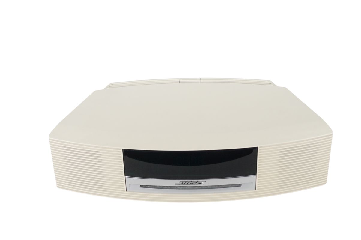 Bose_Wave_Music_System_AWRCC4_Weiss_04_result
