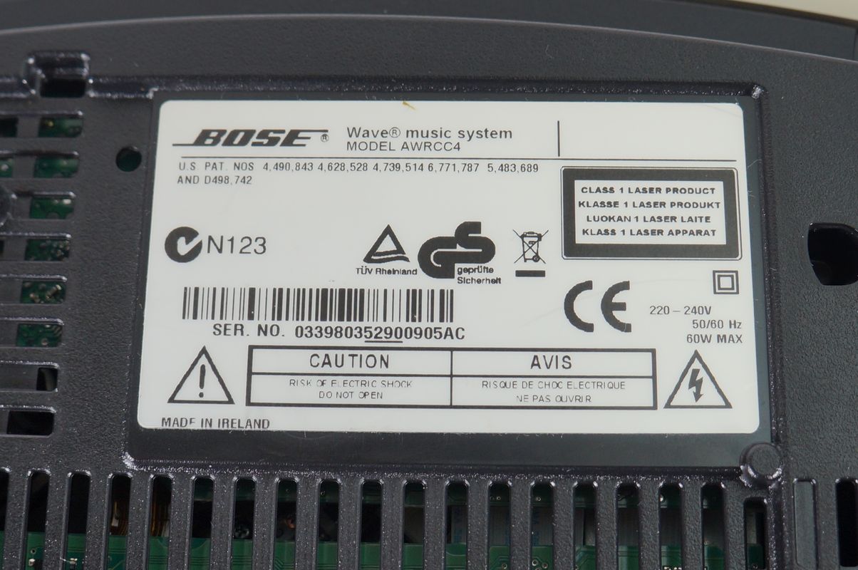 Bose_Wave_Music_System_AWRCC4_Weiss_05_result