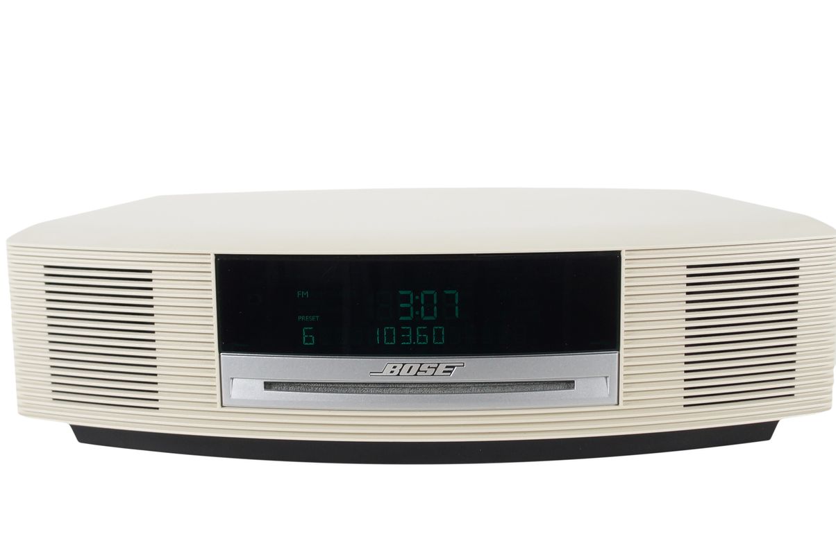 Bose_Wave_Music_System_AWRCC4_Weiss_07_result