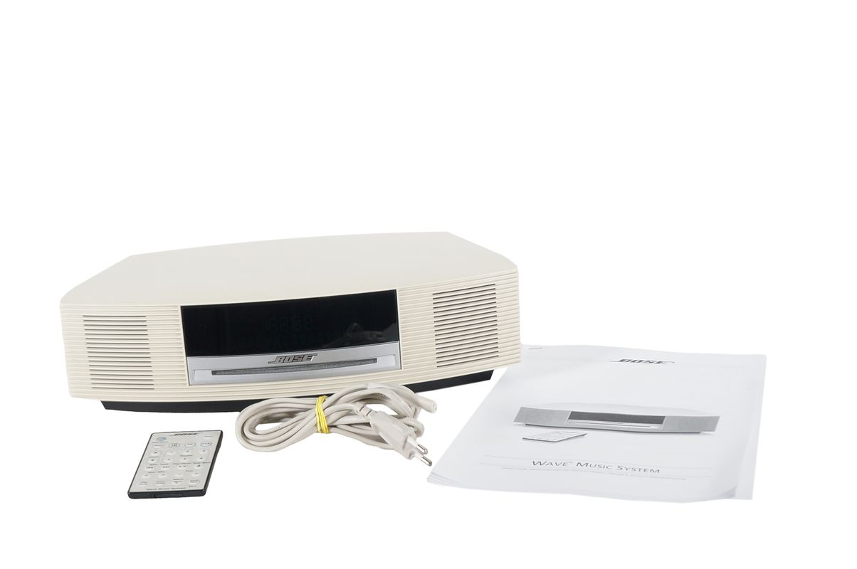 Bose_Wave_Music_System_AWRCC4_Weiss_result