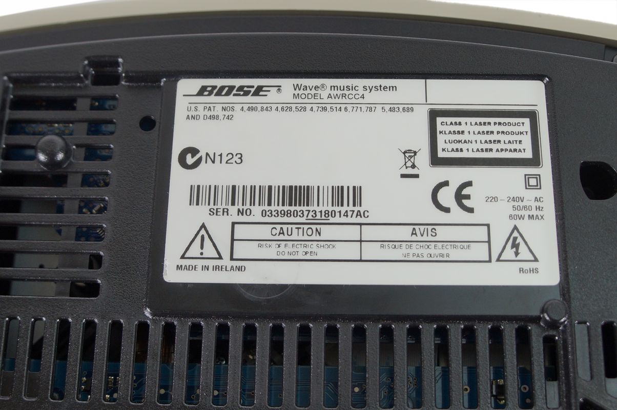 Bose_Wave_Music_System_AWRCC4_Weiss_05_result