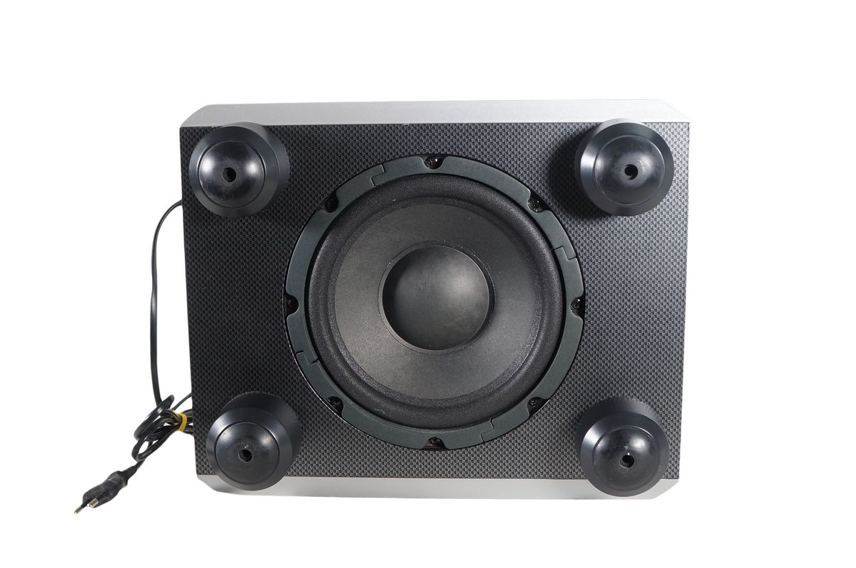 JBL_SUB_200_Subwoofer_Aktiv_Silber_09_result
