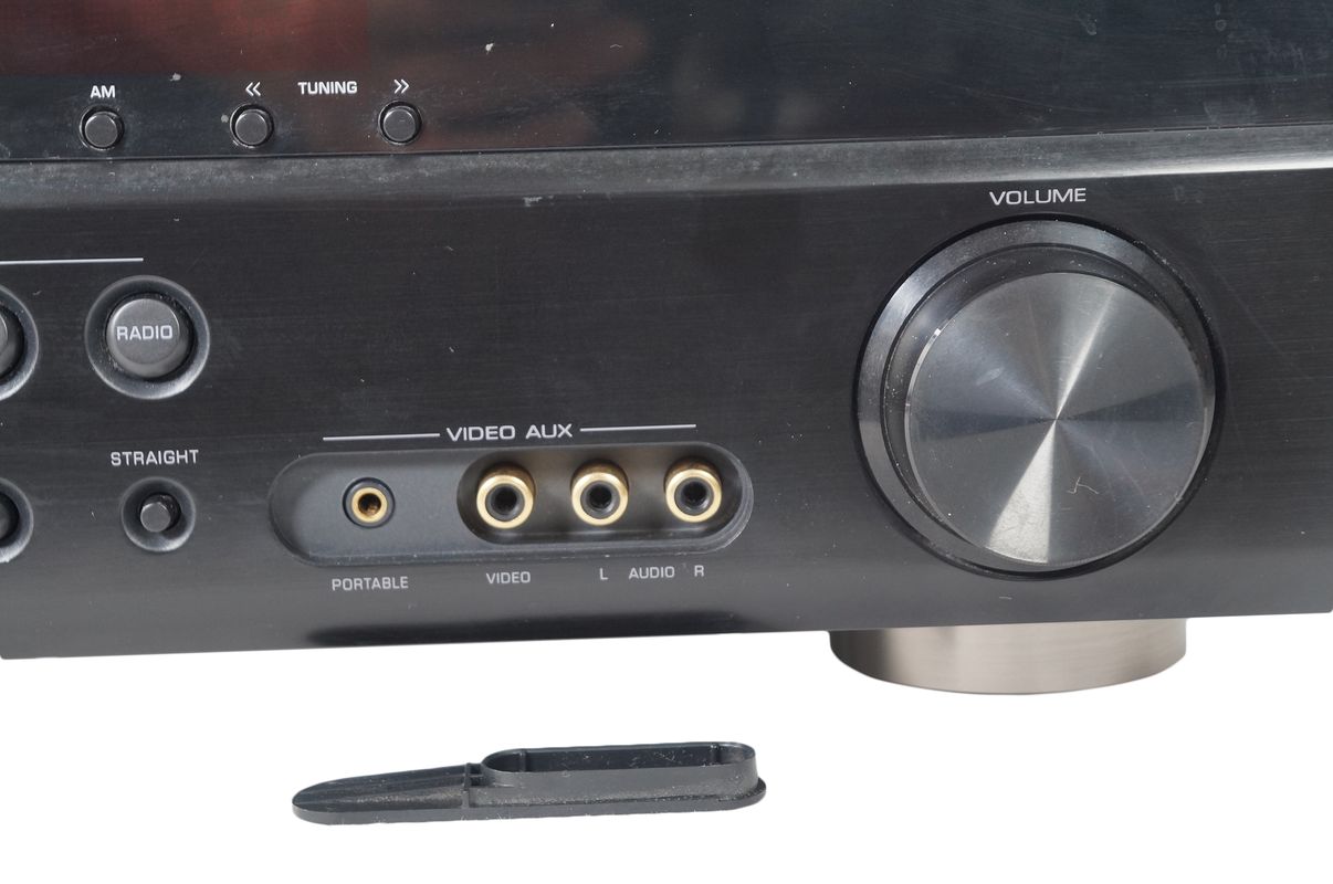 Yamaha_RX-V371_5.1_HDMI_AV-Receiver_Schwarz_mit_Mikrofon_04_result