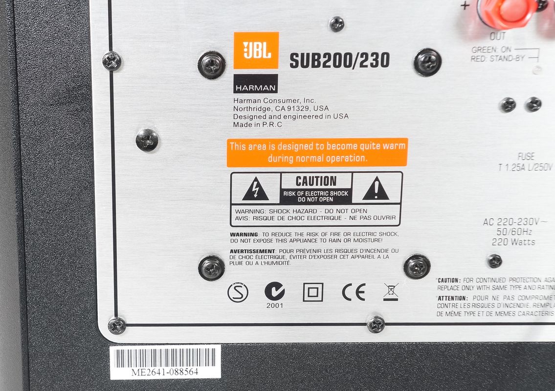 JBL_SUB_200_Subwoofer_Aktiv_Silber_06_result