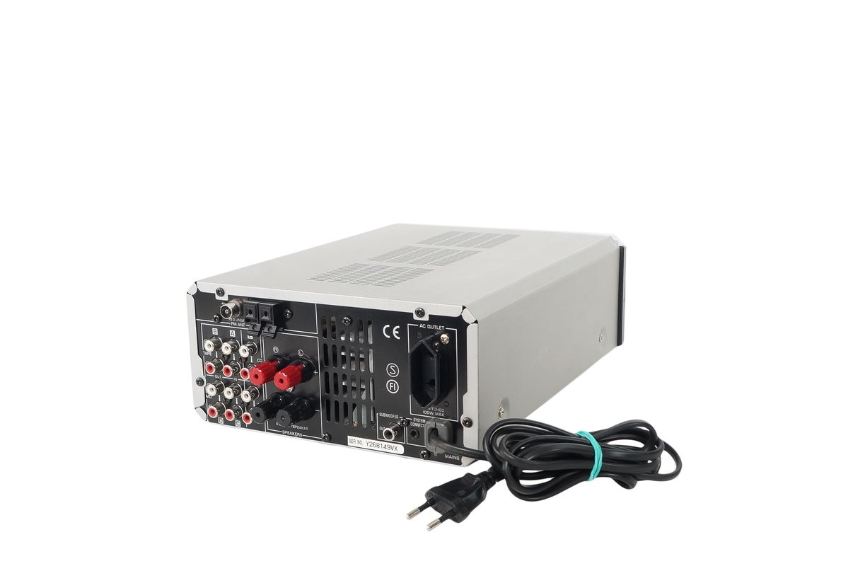 Yamaha_RX-E100_Natural_Sound_Receiver_Silber_05_result