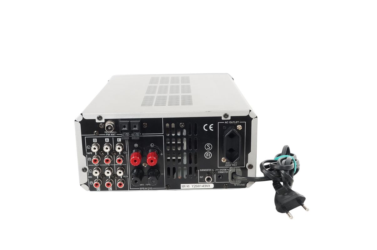 Yamaha_RX-E100_Natural_Sound_Receiver_Silber_06_result