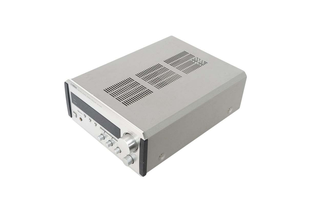 Yamaha_RX-E100_Natural_Sound_Receiver_Silber_07_result