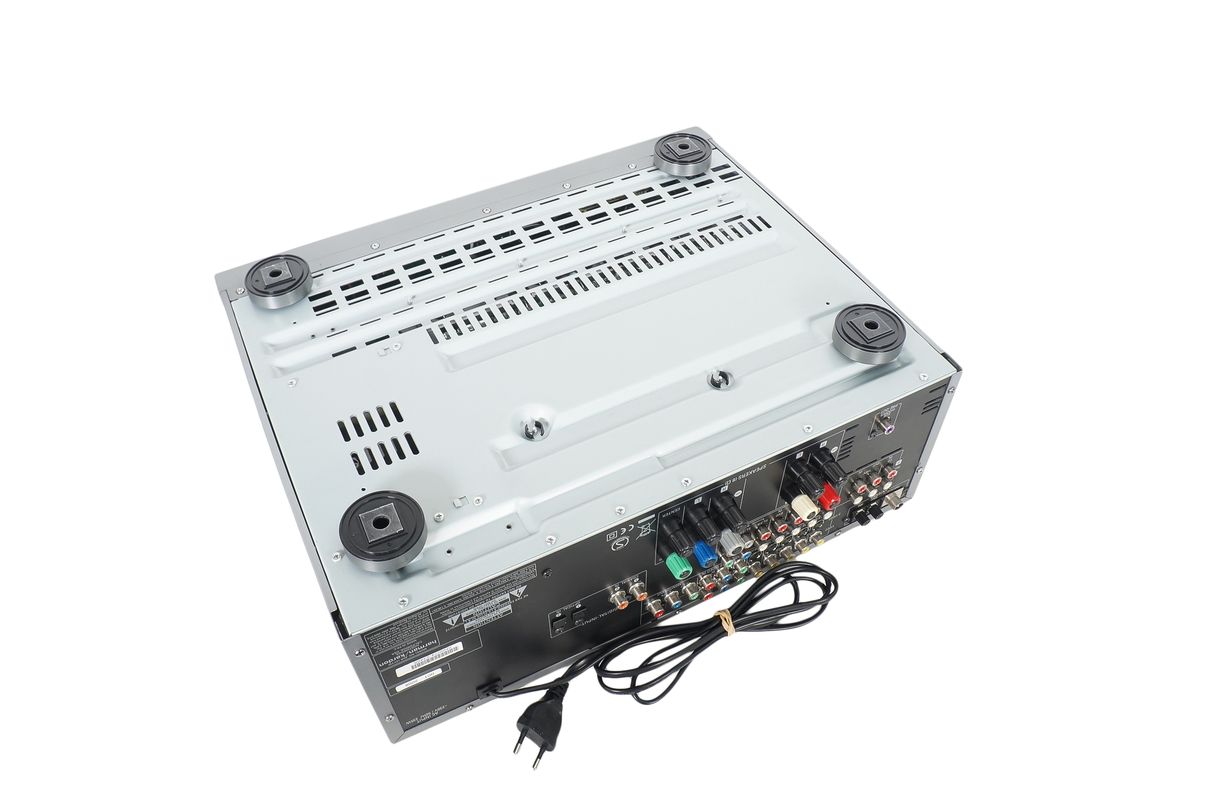 Harman_Kardon_AVR_137_5.1_AV_Receiver_Silber_08_result