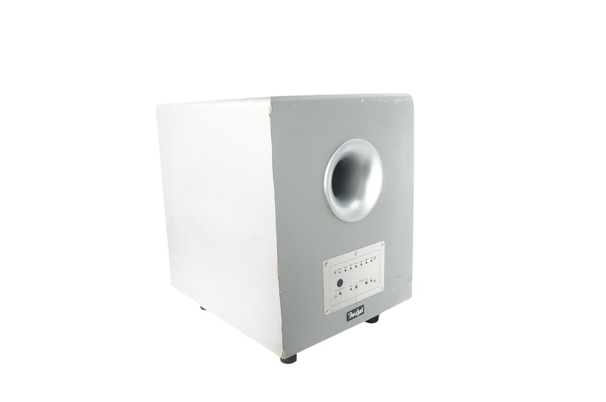 Teufel_Concept_E_Magnum_Power_Edition_Subwoofer_Aktiv_Silber_03_result