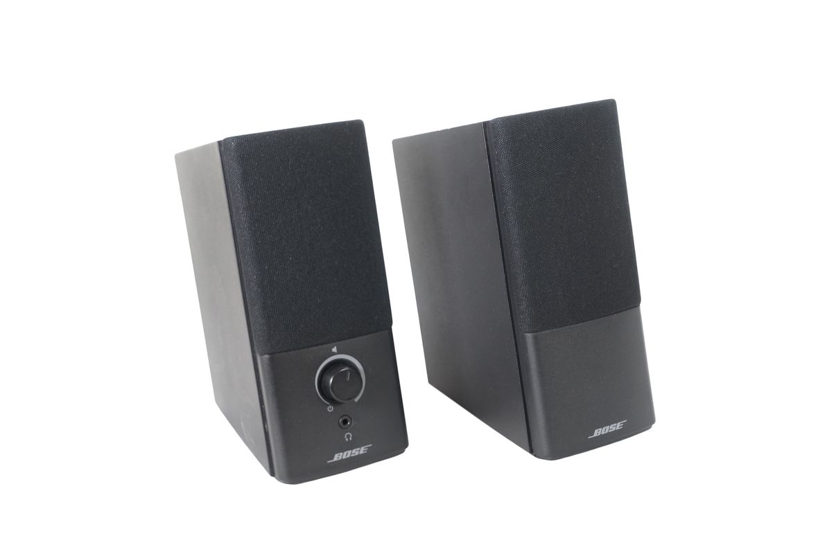 2x_Bose_Companion_2_Series_III_Multimedia_Lautsprecher_Schwarz_02_result