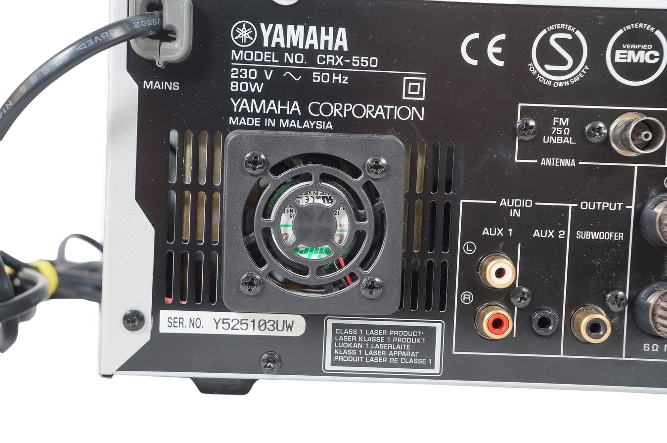 Yamaha_CRX-550_CD_Receiver_Silber_07_result