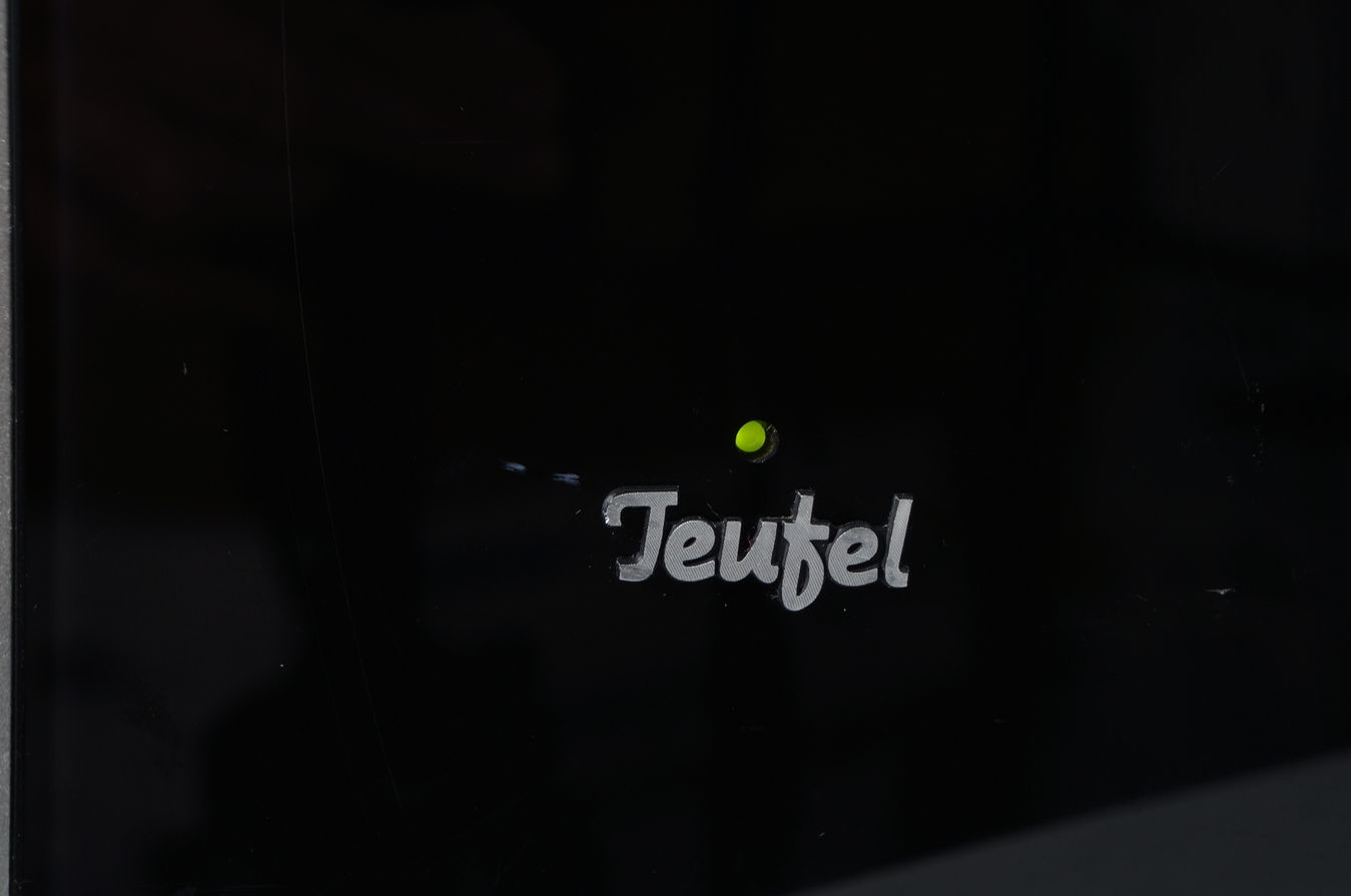 Teufel_L_4200_SW_Subwoofer_Aktiv_Silber_result
