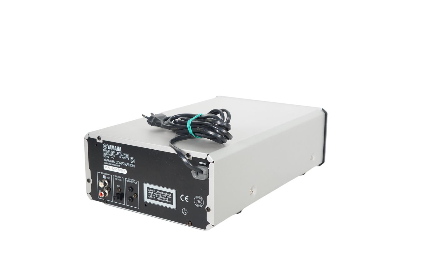 Yamaha_CDX-E400_CD-Player_Silber_05_result