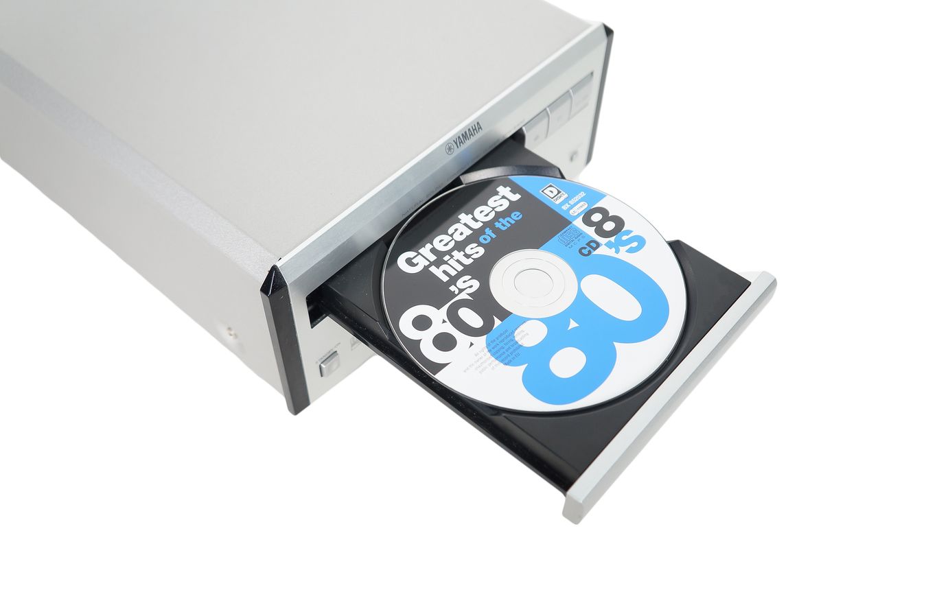 Yamaha_CDX-E400_CD-Player_Silber_result