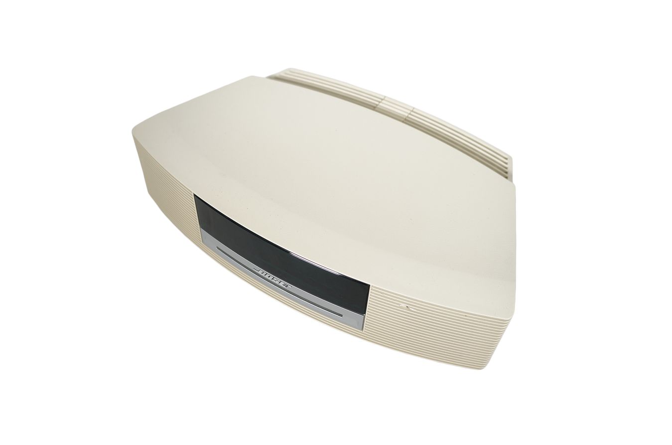 Bose_Wave_Music_System_AWRCC4_Weiss_08_result