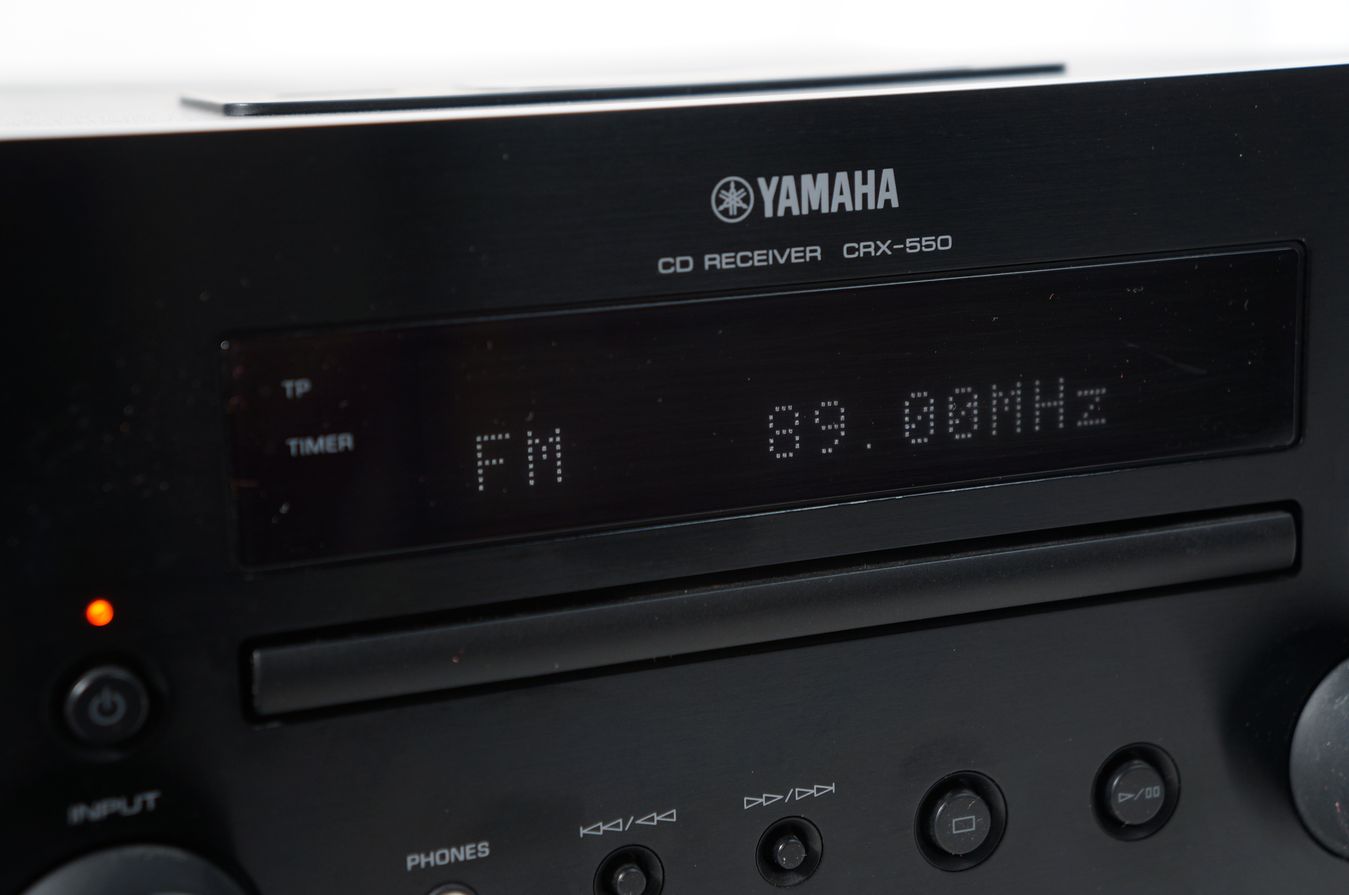 Yamaha_CRX-550_CD_Receiver_Schwarz_result