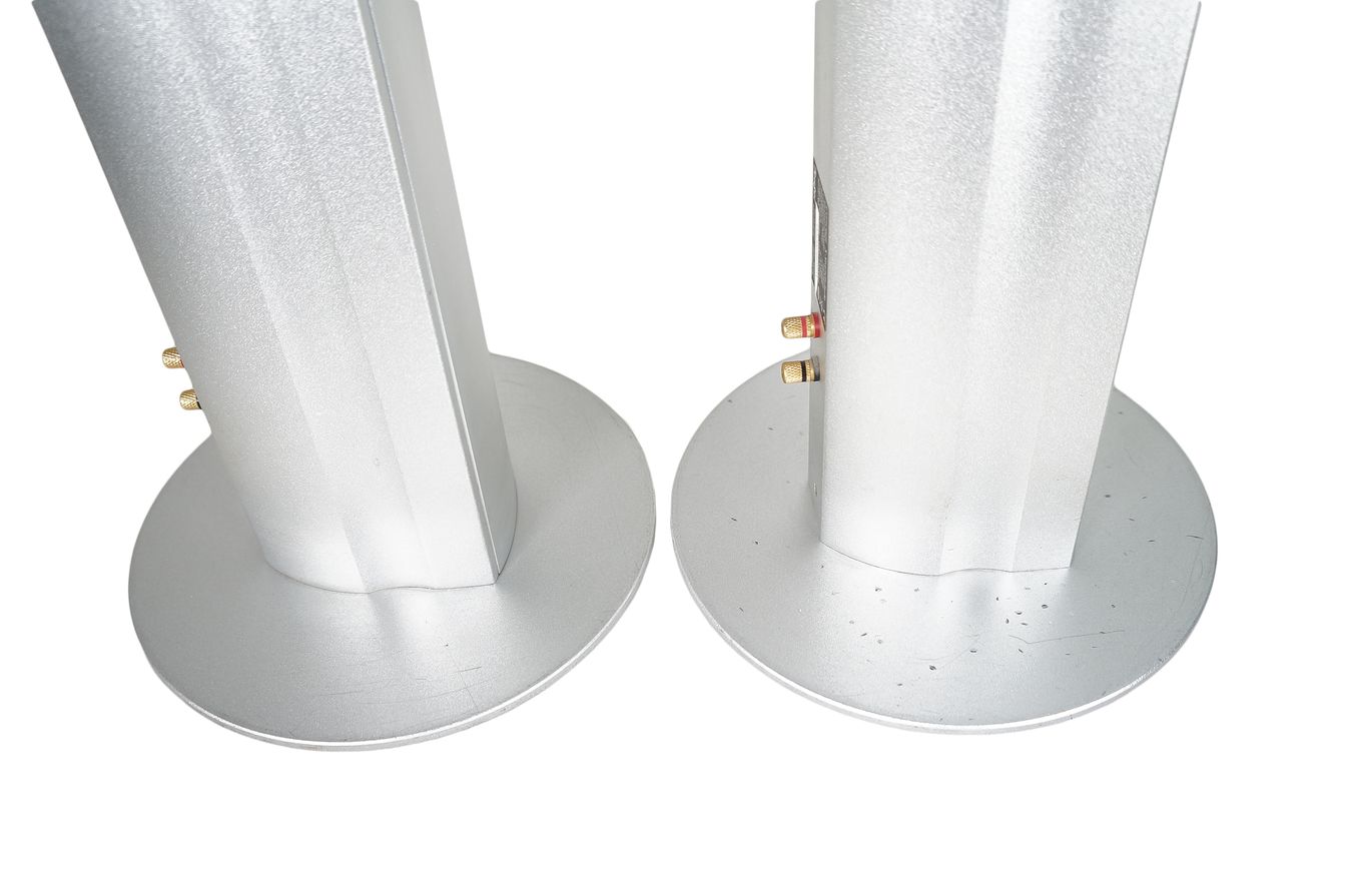 2x_Teufel_Concept_S_Standsaule_Lautsprecher_Boxen_Silber_07_result