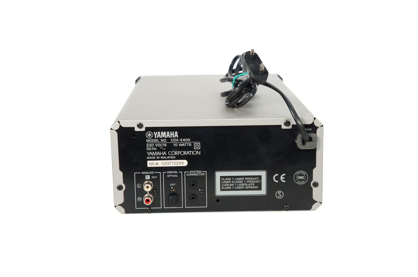 Yamaha_CDX-E400_CD-Player_Silber_07_result